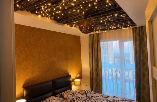 Stefanestii de Jos Apartment | Idyllic Cosmopolis Apartment with Oceanfront Views