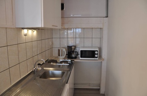 Les Deux Alpes House | Sunny Escape at Foot of Slopes