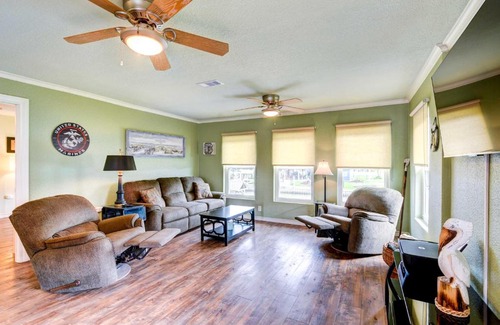 Freeport House | Welcoming Freeport Home on Canal with On-Site Fishing