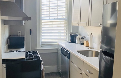 Adams Morgan Apartment | Cozy 1 Bedroom Apartment in Vibrant Adams Morgan