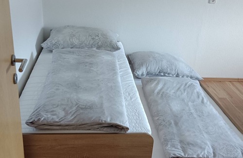 Helfenstein Apartment | Cozy Granny Apartment in Hart im Zillertal with Spa Access