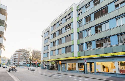 Gundeldingen Apartment | Convenient 2BR Gundeldingen Home near Train Station