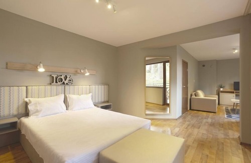 Pamporovo Hotel | Experience Sunny Hills Ski: Rated 8.8 with Pool & Spa