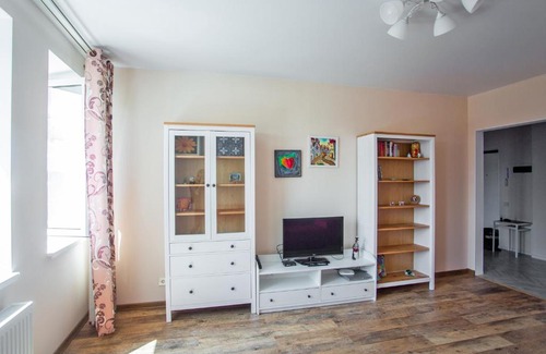 Zelenogradsk Apartment | Bright and Inviting Sunny Holiday Apartment for Your Stay