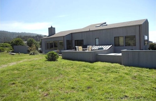 Sea Ranch House | Sunny Home: Hot Tub Retreat Steps from Beaches and Trails