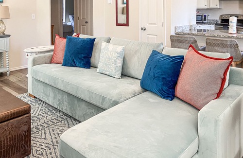 Rockport House | Sunny Beachside Retreat with Pool & Golf Nearby, Rated 9.8