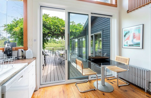 Putnam Valley House | Idyllic Sunny House with Pool and Lake View Amenities