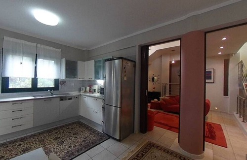 Nea Propontida Cottage | Sunny Inside Out: Pet-Friendly Haven with Breakfast Included