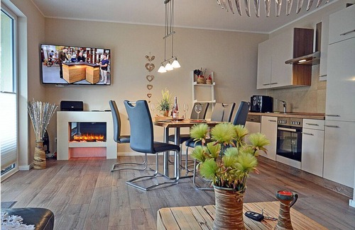 Juliusruh House | Sunny Island: Perfect Family Retreat with Pet-Friendly Amenities