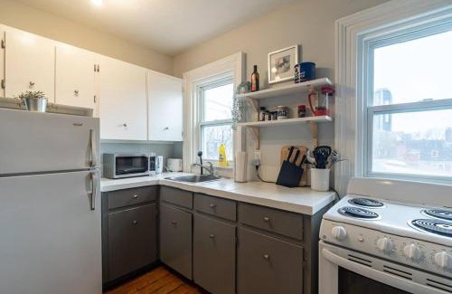 Downtown Halifax Apartment | Bright Sunny Loft #4 in a Historic Home - Family & Pet Friendly