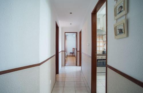 Charneca de Caparica e Sobreda Apartment | Sunny Marisol T2: Guest Rated 10/10 with Pool & Breakfast