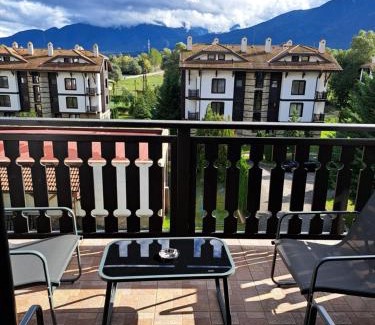 Razlog Apartment | Sunny Mountain View apartment