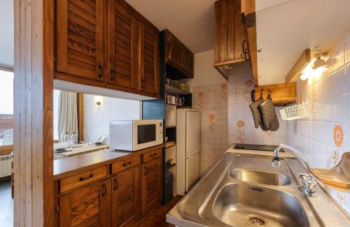 Montroc Apartment | Top-Rated Sunny Nest with Pool & View of MB Montroc