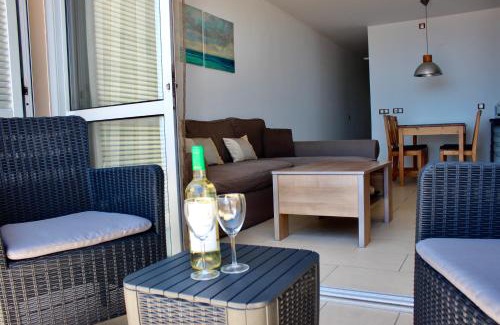 Poris de Abona Apartment | Oceanfront Paradise: 9/10 Rated with Pool & Breakfast
