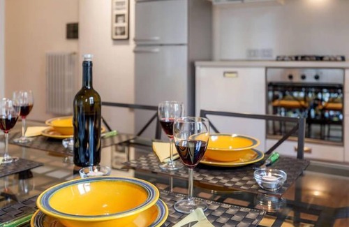 Le Cure Apartment | Bright Terrace Retreat near EUI with Breakfast Included