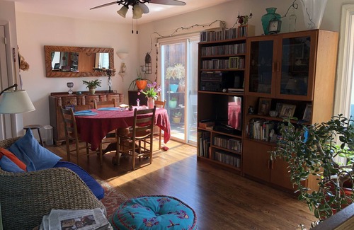 Wheaton-Glenmont House | Relaxing Suburban Washington DC Getaway with Pool & Views