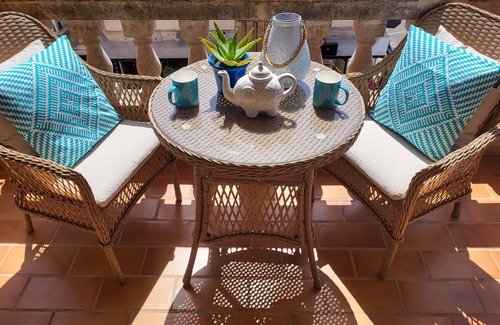 Arta Apartment | Sunny Penthouse with Medieval Castle Views & Pool Access
