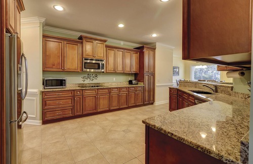 Palmetto Dunes House | Paradise Awaits: Poolside Bliss Near the Beach!