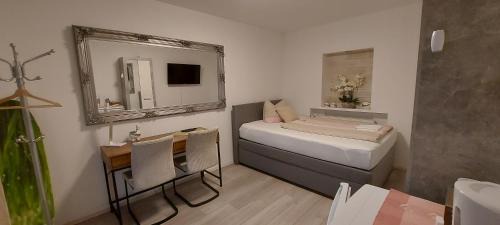 Duerrwangen Apartment | Bright and Inviting Room with Hot Tub – Guest Rated 10/10