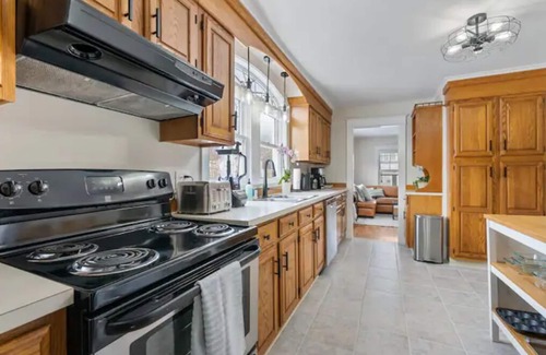 Southern Coast Apartment | Family-Friendly Sunny Saco Near Downtown and the Beach