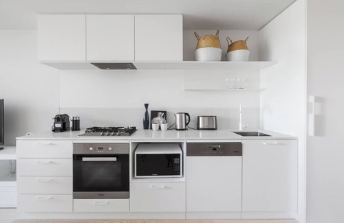 South Yarra Apartment | Serene Retreat Near South Yarra Station with Family Amenities