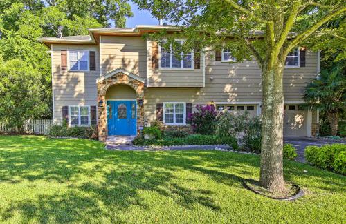 Seguin House | Relaxing Seguin Retreat with Canoes on the Guadalupe River