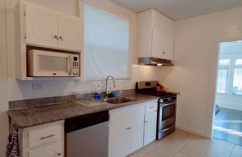 Richmond District House | Sunny SF House: Pool, Ocean Views & Prime Location Awaits