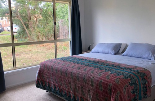 Manyana House | Beachfront Bliss at Sunny Side with Ocean Views & Pool