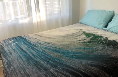 Manyana House | Beachfront Bliss at Sunny Side with Ocean Views & Pool