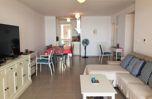 Palavas-les-Flots Apartment | Oceanfront 2BR Condo Steps from Beach & Shops - Rated 9.6