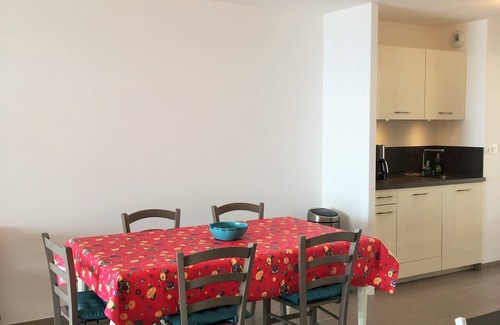 Palavas-les-Flots Apartment | Oceanfront 2BR Condo Steps from Beach & Shops - Rated 9.6