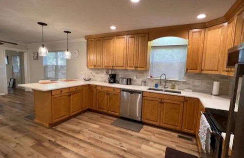 Indian Trail House | Family-Friendly Ranch Retreat in a Peaceful Neighborhood