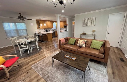 Indian Trail House | Family-Friendly Ranch Retreat in a Peaceful Neighborhood