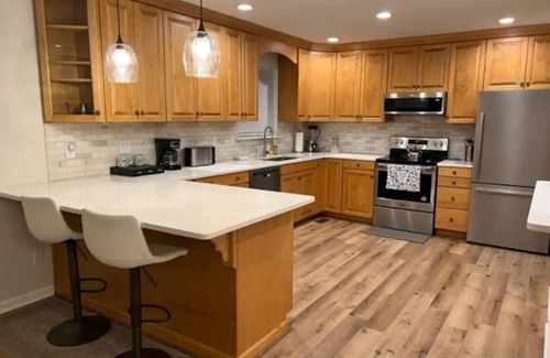 Indian Trail House | Family-Friendly Ranch Retreat in a Peaceful Neighborhood