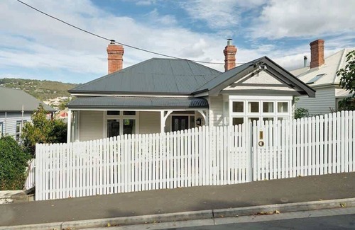 Battery Point Apartment | Sunny, spacious three bedroom apartment with views