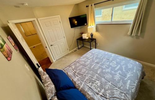 Covedale House | Family-Friendly Ranch with Queen Beds Near Downtown