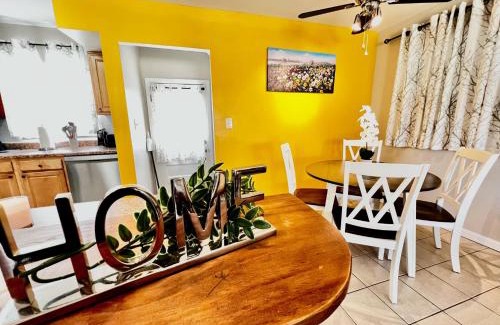 Covedale House | Family-Friendly Ranch with Queen Beds Near Downtown