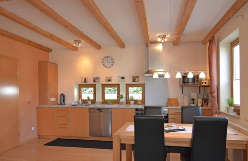 Eslohe Apartment | Bright Apartment in Eslohe with Terrace and Breakfast