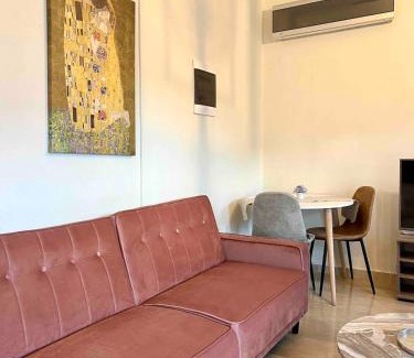 Stavroupoli Apartment | Sunny studio