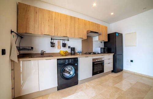 Casablanca Condo | Cozy Studio in CFC | Steps from Aeria Mall & Anfa Park
