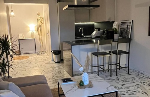 Fabron Apartment | Relaxing Sea View Apartment with Sunny Terrace Awaits