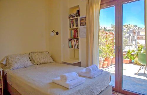 Filopappou Apartment | Top Floor Studio with Spectacular Athens Views - 4 Stars