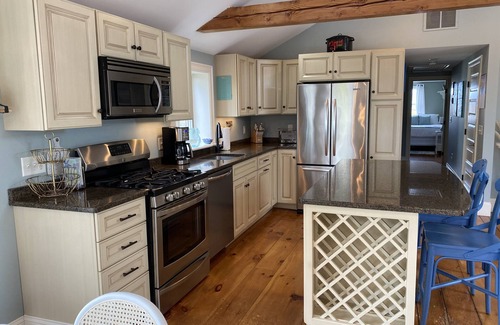 Chatham Condo | Bright Chatham Village Condo with Ocean View & Private Deck