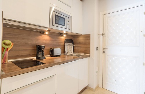 Carihuela Apartment | Unforgettable Oceanfront Stay at Sunny View Castillo Santa Clara