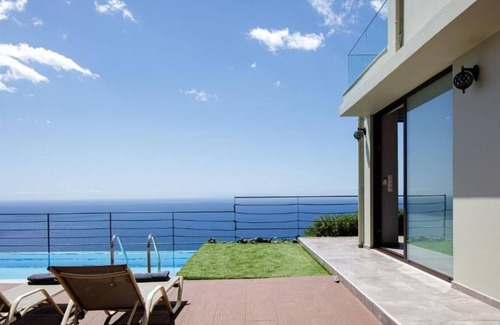 Agios Vasileios Villa | Sunny Villa