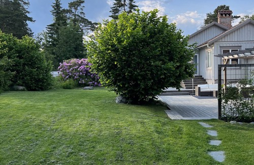 Ytterbystrand House | Beautiful Sunny Villa in Stockholm Archipelago - Resarö Vaxholm