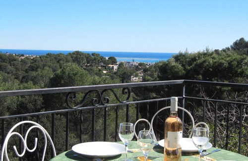 Cagnes-sur-Mer House | Tranquil Villa with Sea View, Private Pool & Garden Near NICE