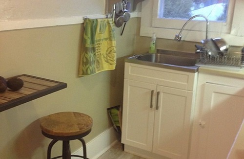 Pocatello Apartment | Vibrant Vintage Apartment in University District - 10/10 Rated