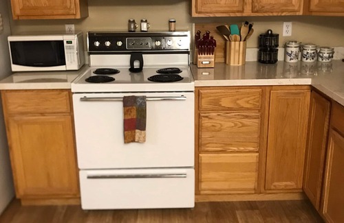 Sandy Apartment | Exceptional Sunny Walk-Out Basement Apartment with Office