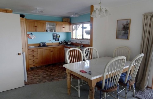 Atawhai Ski Chalet | Sunny Retreat with Ocean Views in Nelson Atawhai
